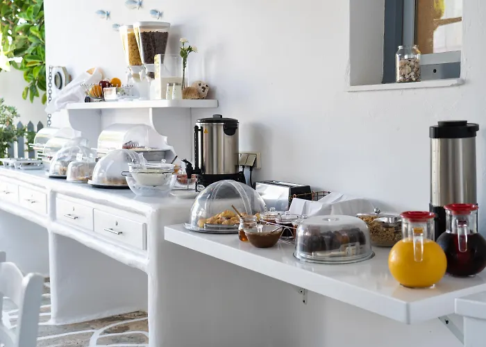 ホテル Iris ナウサ