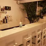 Iris Hotel Naousa (Paros)
