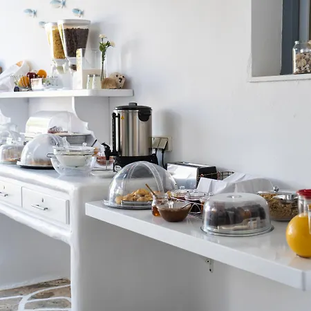 Hotel Iris Naousa (Paros)