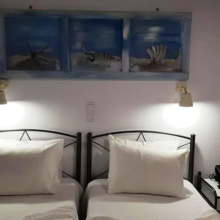 Iris Hotel Naousa (Paros)