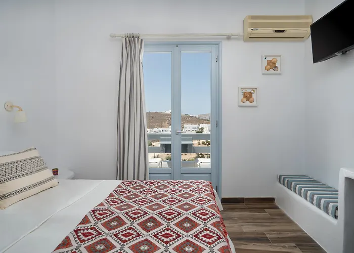 Iris 酒店 纳乌萨